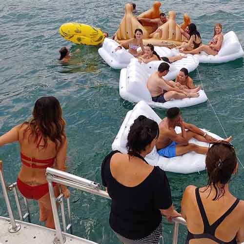 Chicago Private Yacht Rentals Celebrations Going Overboard