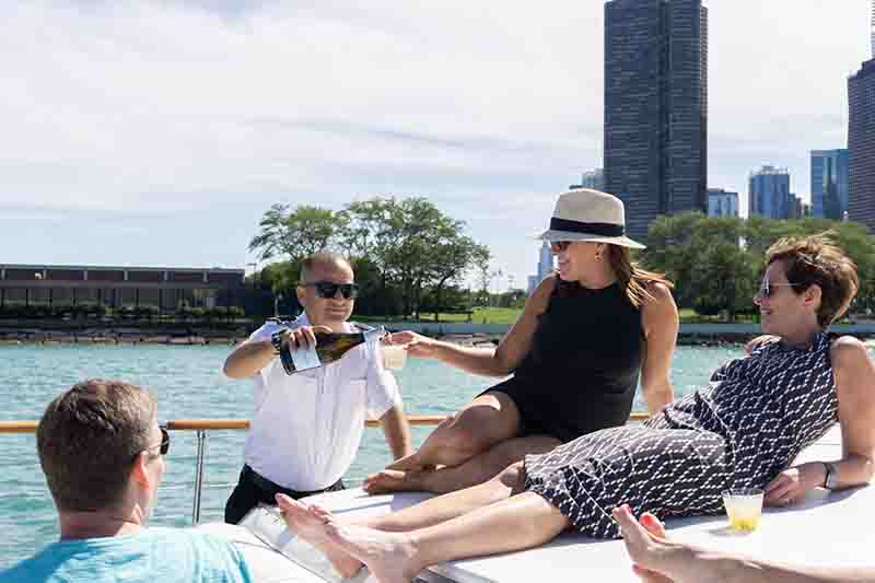 Chicago-private-yacht-rentals-best-yacht-charters-in-Chicago.jpg