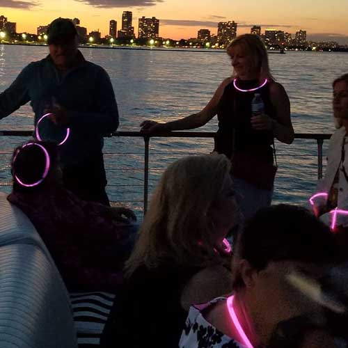 Chicago private yacht rentals celebration parties