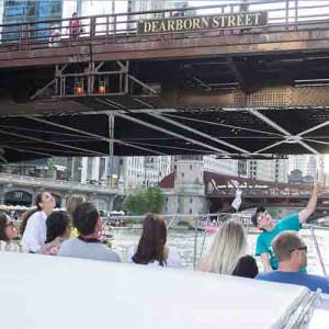 Chicagp private yacht rental Chicago River tours