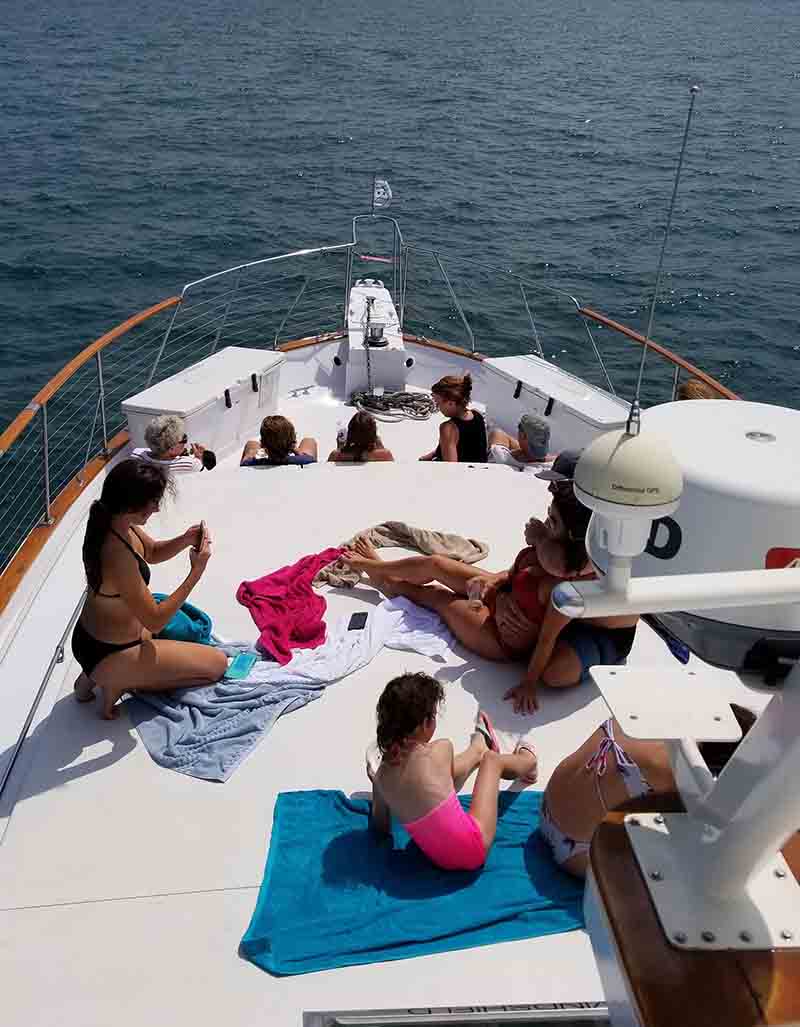 Adelines-Sea-Moose-weekday-yacht-cruise.jpg