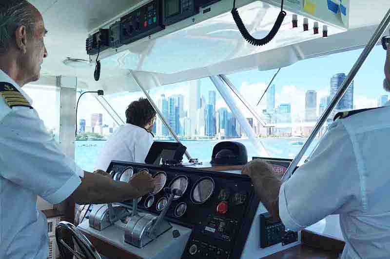 Chicago-Private-Yacht-Rentals-First-Rate-Captains.jpg