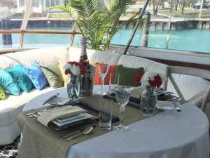 Chicago Private Yacht Rentals Romantic Dining