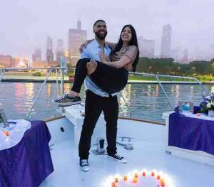 yacht rental Chicago for intimate occasions