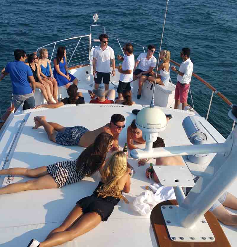 Best outdoor birthday party venues in Chicago for adults Chicago Private Yacht Rentals