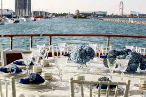 Chicago Private Yacht Rentals Private Chicago Dinner Cruises Experience