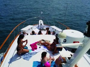 Highland Park Private Yacht Charter